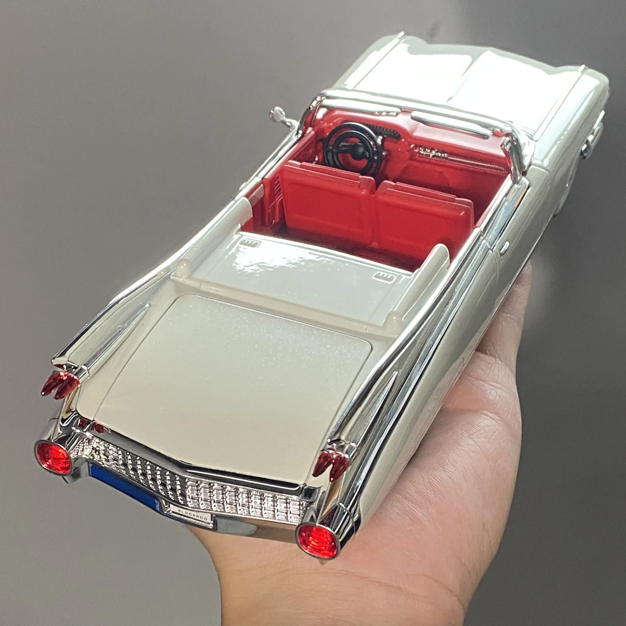 Cadillac Eldorado Biarritz 1959 Series 62 - Image 2