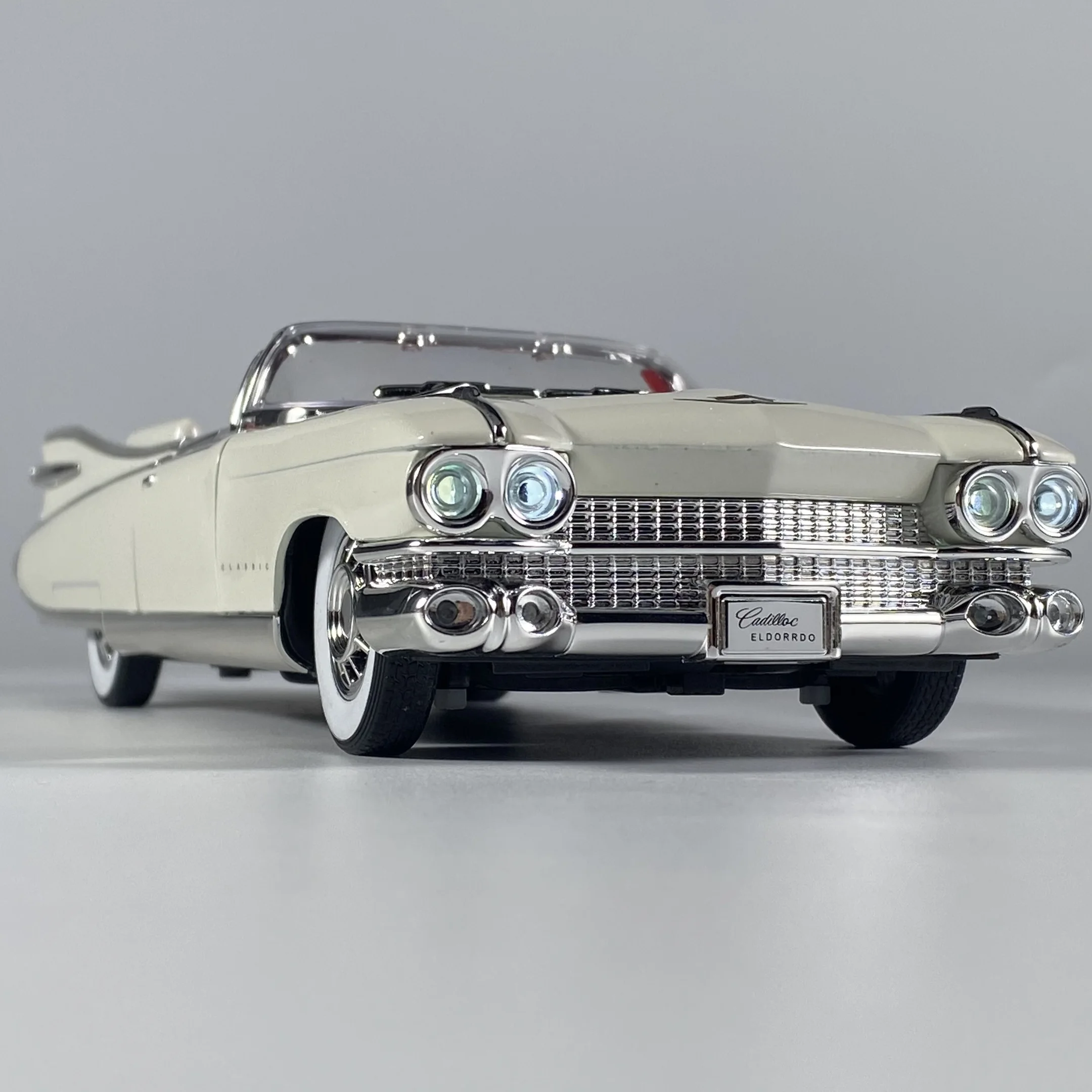Cadillac Eldorado Biarritz 1959 Series 62 - Image 4